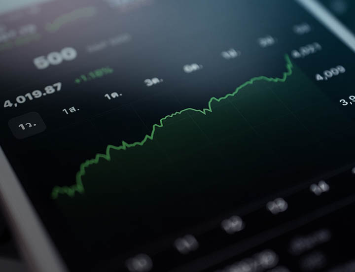 Delivering a wealth management service